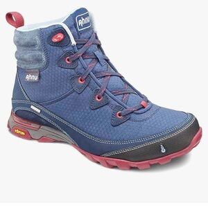 Ahnu sugarpine hiking boots
